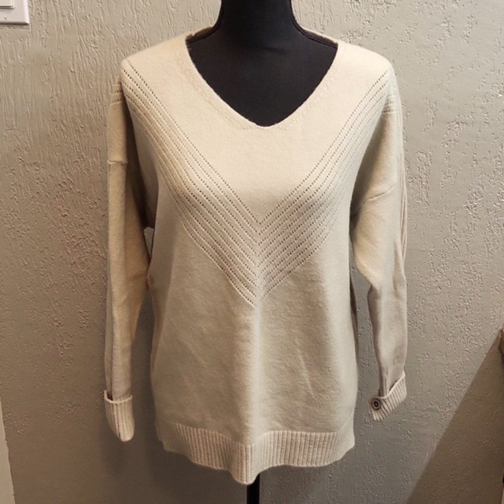 Coco + Carmen Long Sleeve V Neck Knit Warm Sweater